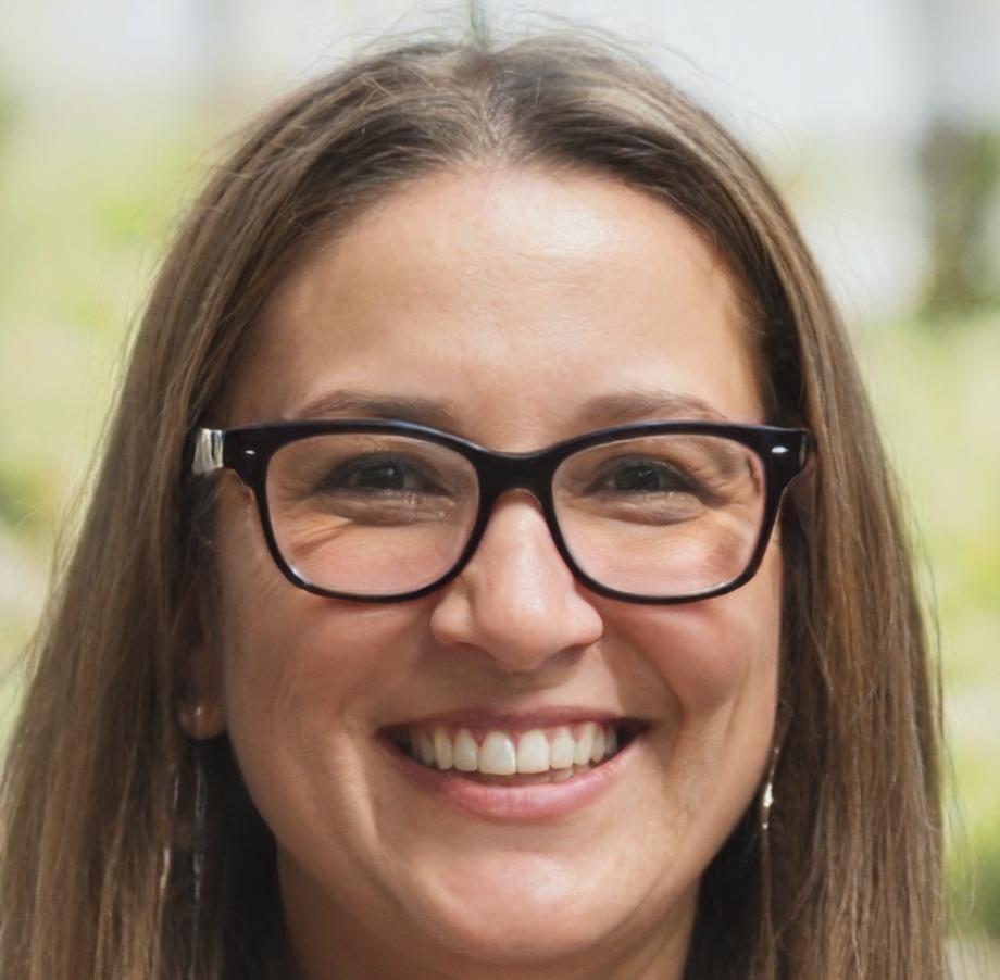 Portrait of Saoirse Coughlan, investment specialist